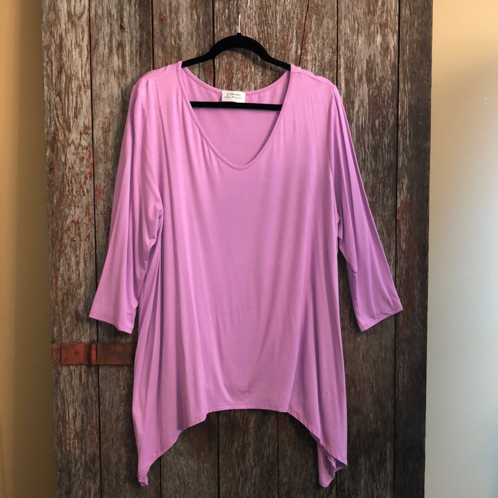 Plus size Pink shark bite hem top